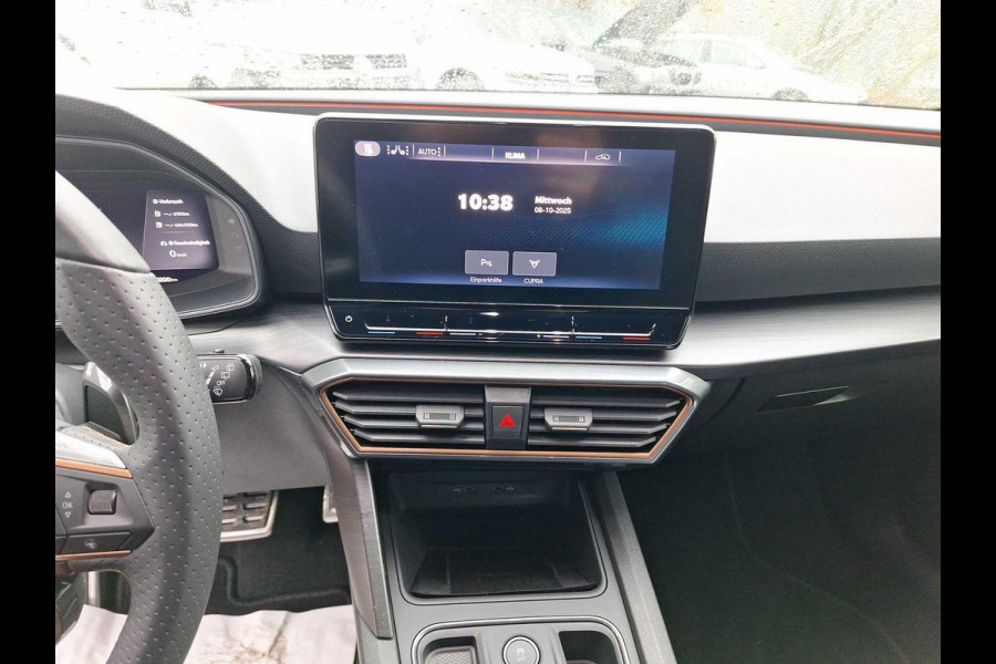 CUPRA Leon Sportstourer 1.4 e-Hybrid VZ Performance 245pk | Trekhaak wegklapbaar |  Verwarmbare voorstoelen | Camera | Adaptive cruise control