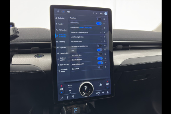 Ford Mustang Mach-E RWD 75 kWh [3-Fase ] {SOH-90%} (INCL-BTW) Aut.*LUXURY-LEATHER | FULL-LED | DAB | DIGI-COCKPIT | KEYLESS | NAVI-FULLMAP | CARPLAY | HEATED-COMFORTSEATS | CAMERA | ADAPTIVE-CRUISE | 18'' ALU*