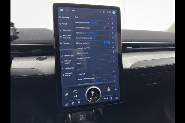 Ford Mustang Mach-E RWD 75 kWh [3-Fase ] {SOH-90%} (INCL-BTW) Aut.*LUXURY-LEATHER | FULL-LED | DAB | DIGI-COCKPIT | KEYLESS | NAVI-FULLMAP | CARPLAY | HEATED-COMFORTSEATS | CAMERA | ADAPTIVE-CRUISE | 18'' ALU*
