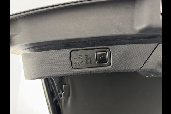 Ford Mustang Mach-E RWD 75 kWh [3-Fase ] {SOH-90%} (INCL-BTW) Aut.*LUXURY-LEATHER | FULL-LED | DAB | DIGI-COCKPIT | KEYLESS | NAVI-FULLMAP | CARPLAY | HEATED-COMFORTSEATS | CAMERA | ADAPTIVE-CRUISE | 18'' ALU*