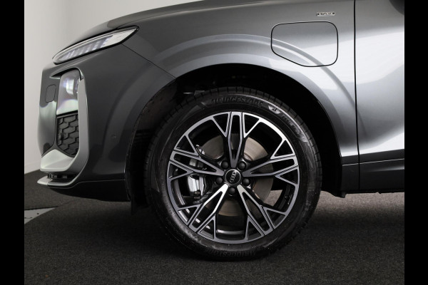 Audi Q3 1.5 200kW e-hybrid S edition 272pk | Techniekpakket plus | Privacy glas | Twin leder bekleding | Laadconcept compact |
