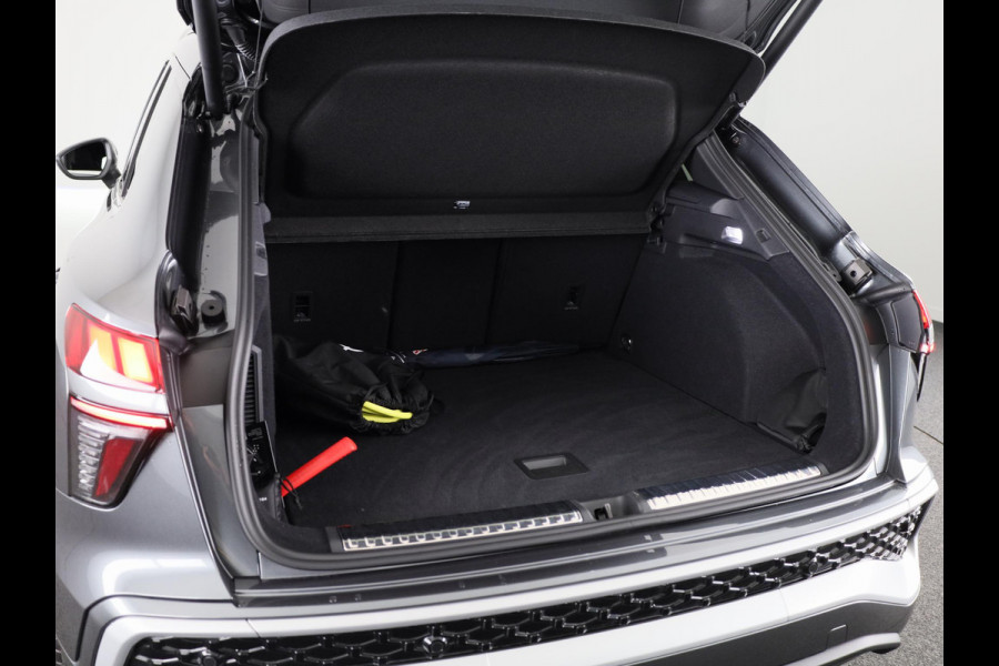 Audi Q3 1.5 200kW e-hybrid S edition 272pk | Techniekpakket plus | Privacy glas | Twin leder bekleding | Laadconcept compact |