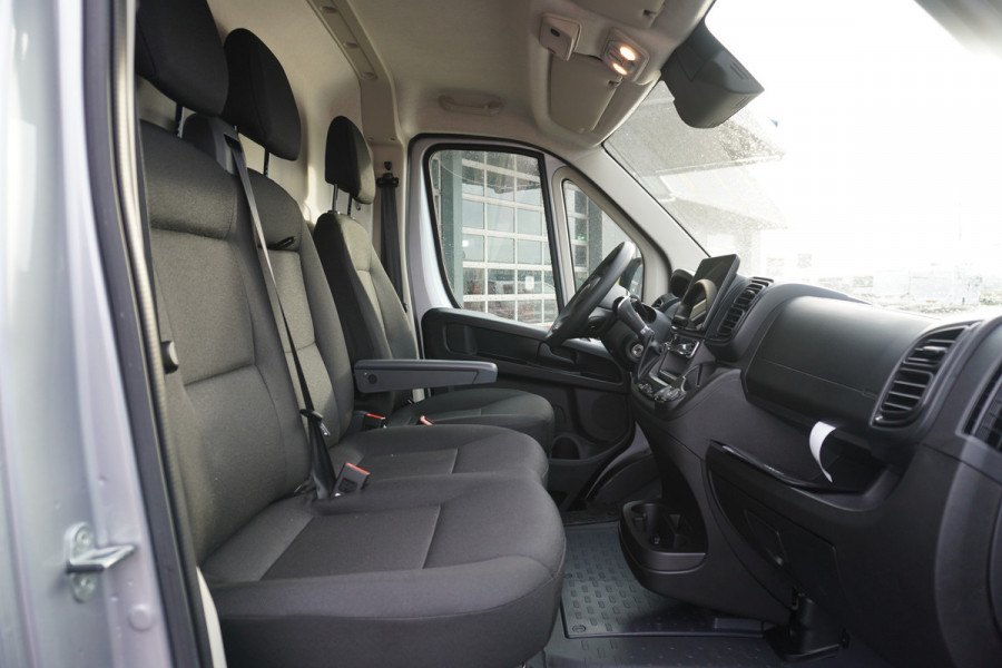 Peugeot Boxer 2.2 BlueHDi 180PK S&S L3H2 3.5t Zwaar Automaat nr. V039 | Airco | Cruise | Navi | Camera