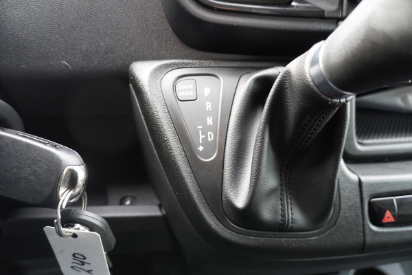 Peugeot Boxer 2.2 BlueHDi 180PK S&S L3H2 3.5t Zwaar Automaat nr. V039 | Airco | Cruise | Navi | Camera