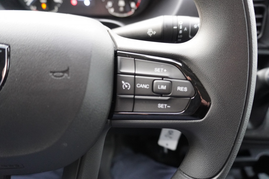 Peugeot Boxer 2.2 BlueHDi 180PK S&S L3H2 3.5t Zwaar Automaat nr. V039 | Airco | Cruise | Navi | Camera