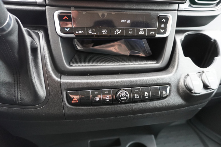 Peugeot Boxer 2.2 BlueHDi 180PK S&S L3H2 3.5t Zwaar Automaat nr. V039 | Airco | Cruise | Navi | Camera