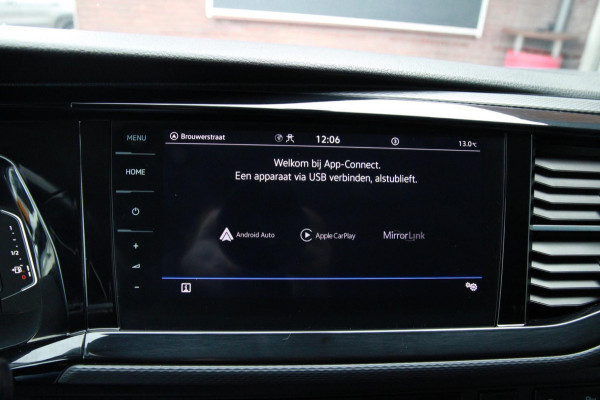 Volkswagen Transporter 2.0 TDI L2H1 AUTOMAAT Bulli / App connect / Adatieve cruise / Trekhaak