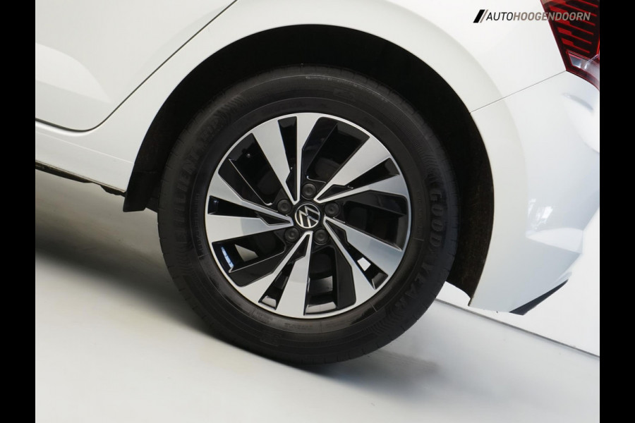 Volkswagen Polo 1.0 TSI Comfortline Sportive (APPLE CARPLAY,LED,SPORTSTOELEN,ADAPTIVE CRUISE,CLIMATE,LM-VELGEN,NIEUWE APK)