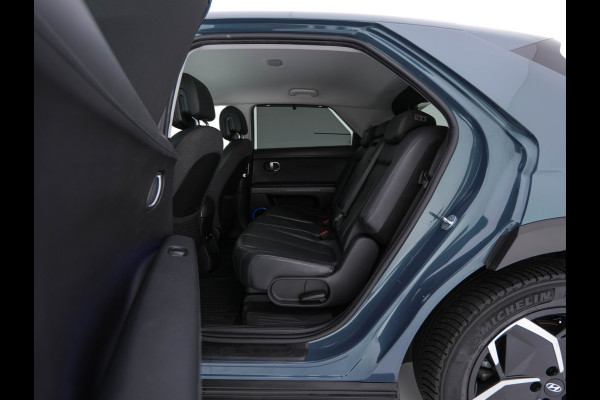 Hyundai IONIQ 5 Connect+ AWD 77.4 kWh [3-FASE] (INCL. BTW) AUT.* HEATPUMP | BOSE-AUDIO | FULL-LED | DIGI-COCKPIT | AMBIENT-LIGHT | DAB | SHIFT-PADELS | HEAT UP | NAVI-FULLMAP | KEYLESS | CAMERA | HEATED-COMFORTSEATS | ...*