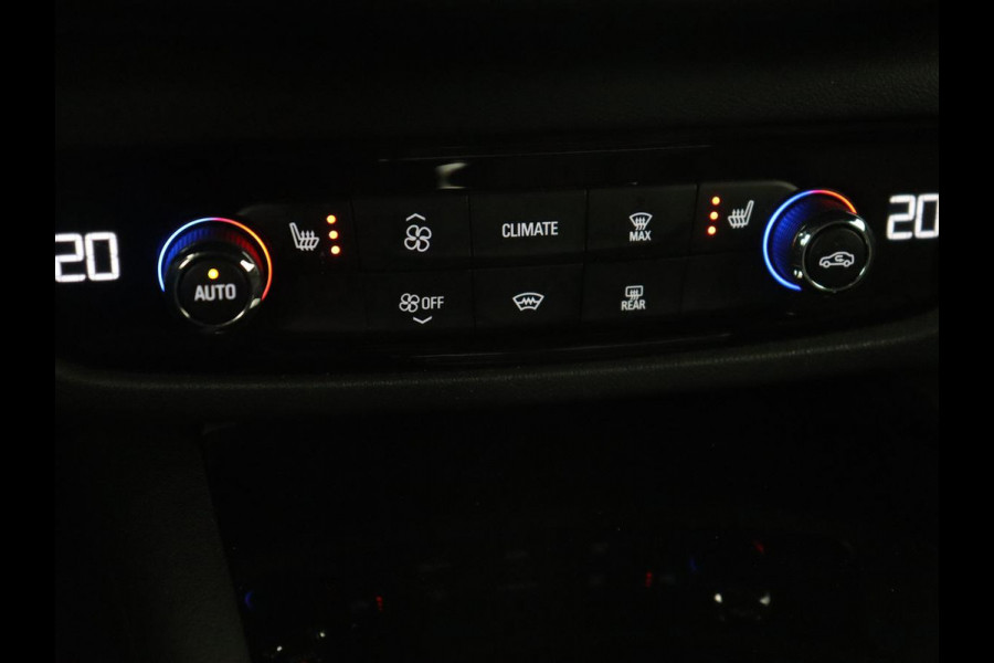 Opel Insignia 1.6 Turbo Executive | OPC Line | Panoramadak | Leder | Trekhaak | Stoelverwarming | Camera | Carplay | Matrix LED | Stuurverwarming | Navigatie | Dodehoek detectie | Climate control
