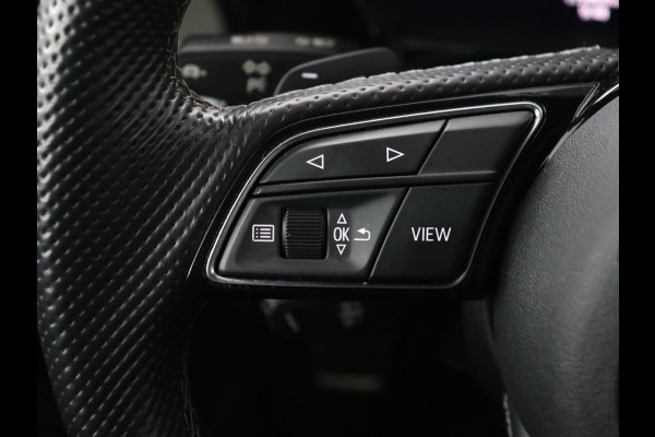 Audi A3 35 TFSI S edition | Stoelverwarming | Carplay | Navigatie | Half leder | Sportstoelen | Full LED | Audi Sound | Virtual Cockpit | Climate control | Parkeerhulp | DAB | Bluetooth | S Line