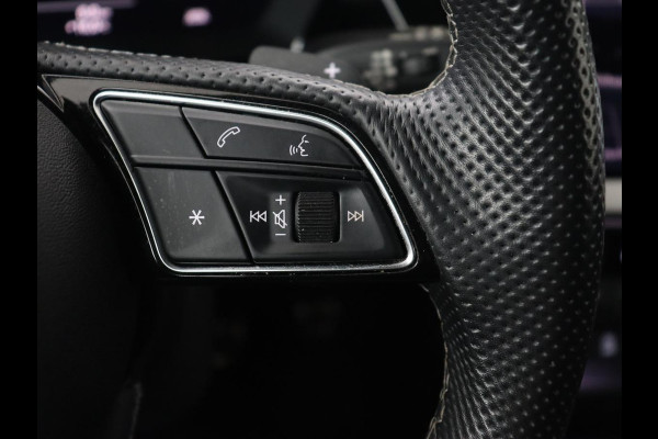 Audi A3 35 TFSI S edition | Stoelverwarming | Carplay | Navigatie | Half leder | Sportstoelen | Full LED | Audi Sound | Virtual Cockpit | Climate control | Parkeerhulp | DAB | Bluetooth | S Line