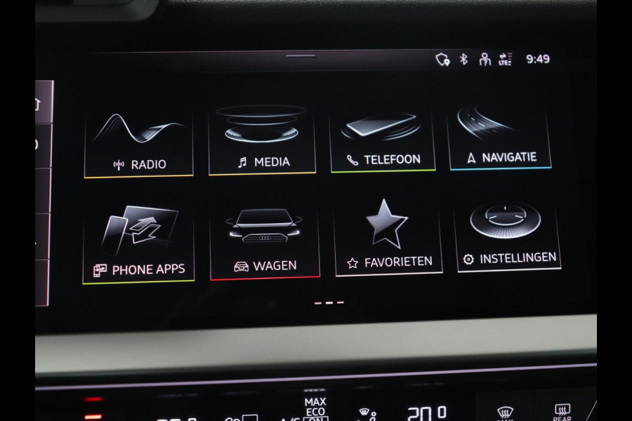 Audi A3 35 TFSI S edition | Stoelverwarming | Carplay | Navigatie | Half leder | Sportstoelen | Full LED | Audi Sound | Virtual Cockpit | Climate control | Parkeerhulp | DAB | Bluetooth | S Line
