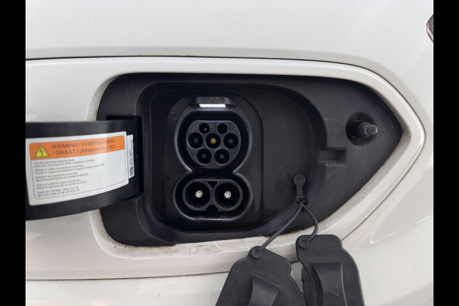 Kia e-Niro DynamicLine 64 kWh {SOH- 100%} (INCL. BTW) AUT.* HEATPUMP | LEATHER | FULL-LED | NAVI-FULLMAP | ADAPTIVE-CRUISE | CAMERA | KEYLESS | AMBIENT-LIGHT | 17'' ALU.