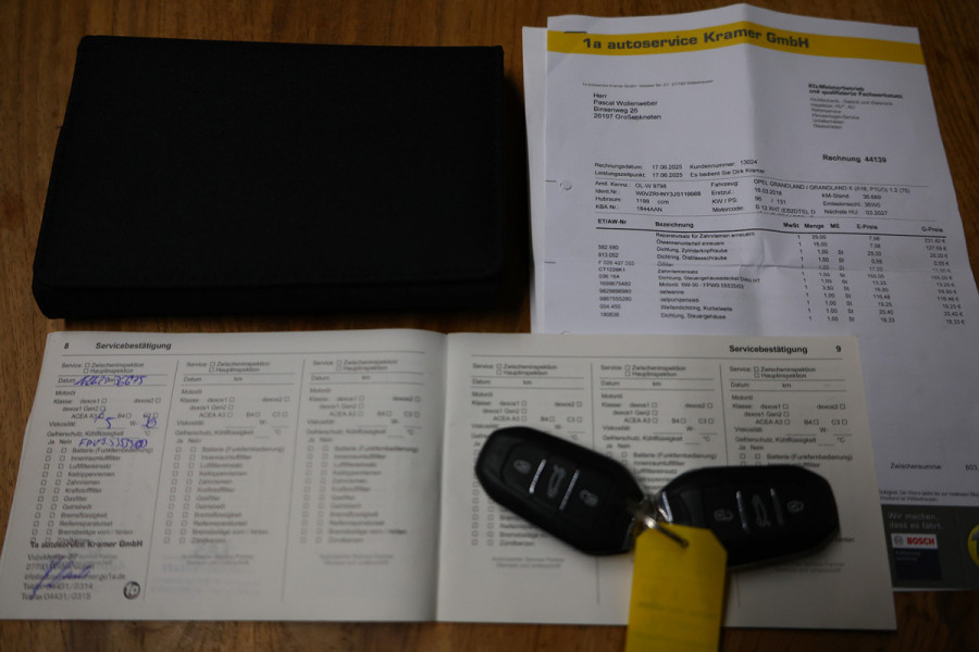 Opel Grandland X 1.2 Turbo Ultimate AUT AVM 39000 km ! STR/STOELVW CARPLAY CAMERA CLIMA '18