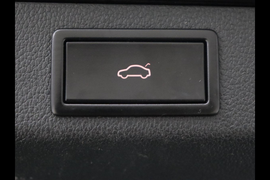 Škoda Superb 1.5 TSI Sportline | Panoramadak | Trekhaak | Stoelverwarming | Alcantara | Adaptive cruise | Camera | Carplay | Matrix LED | Climate control | Parkeerhulp | Sportstoelen