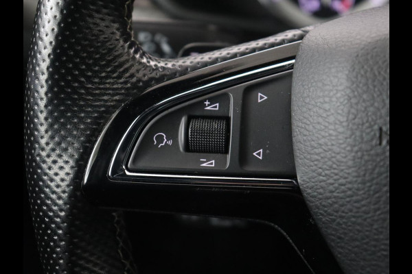 Škoda Superb 1.5 TSI Sportline | Panoramadak | Trekhaak | Stoelverwarming | Alcantara | Adaptive cruise | Camera | Carplay | Matrix LED | Climate control | Parkeerhulp | Sportstoelen