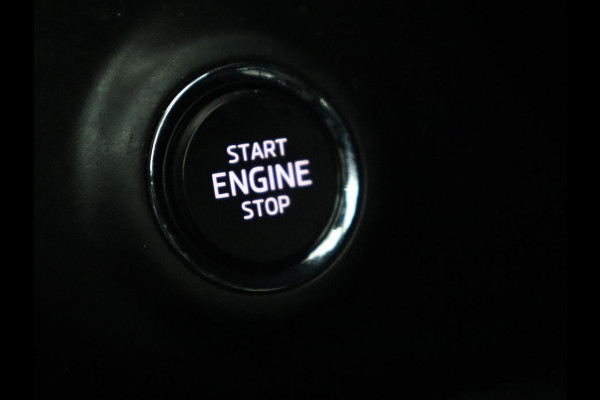 Škoda Superb 1.5 TSI Sportline | Panoramadak | Trekhaak | Stoelverwarming | Alcantara | Adaptive cruise | Camera | Carplay | Matrix LED | Climate control | Parkeerhulp | Sportstoelen