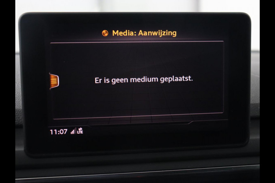 Audi A5 2.0 TFSI MHEV Sport S-line Edition | Panoramadak | Leder | Stoelverwarming | Camera | Memory | Navigatie | Full LED | Climate control | Bluetooth | Cruise control