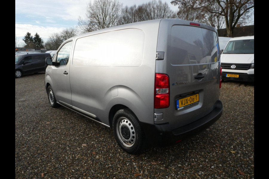 Citroën ë-Jumpy Accu 75 kWh, L2, Airco, SOH accu 94.1%, Inrichting t.b.v. hondenvervoer