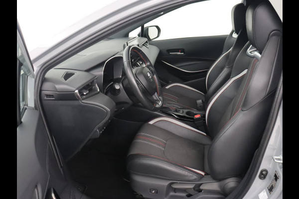 Toyota Corolla 1.8 Hybrid GR-Sport | Stoelverwarming | Carplay | Camera | Sportstoelen | Adaptive cruise | Keyless | Full LED | Park Assist | Climate control | DAB | Digital Cockpit | Getint glas