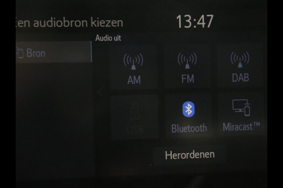 Toyota Corolla 1.8 Hybrid GR-Sport | Stoelverwarming | Carplay | Camera | Sportstoelen | Adaptive cruise | Keyless | Full LED | Park Assist | Climate control | DAB | Digital Cockpit | Getint glas