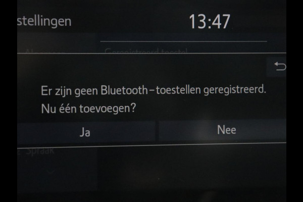 Toyota Corolla 1.8 Hybrid GR-Sport | Stoelverwarming | Carplay | Camera | Sportstoelen | Adaptive cruise | Keyless | Full LED | Park Assist | Climate control | DAB | Digital Cockpit | Getint glas