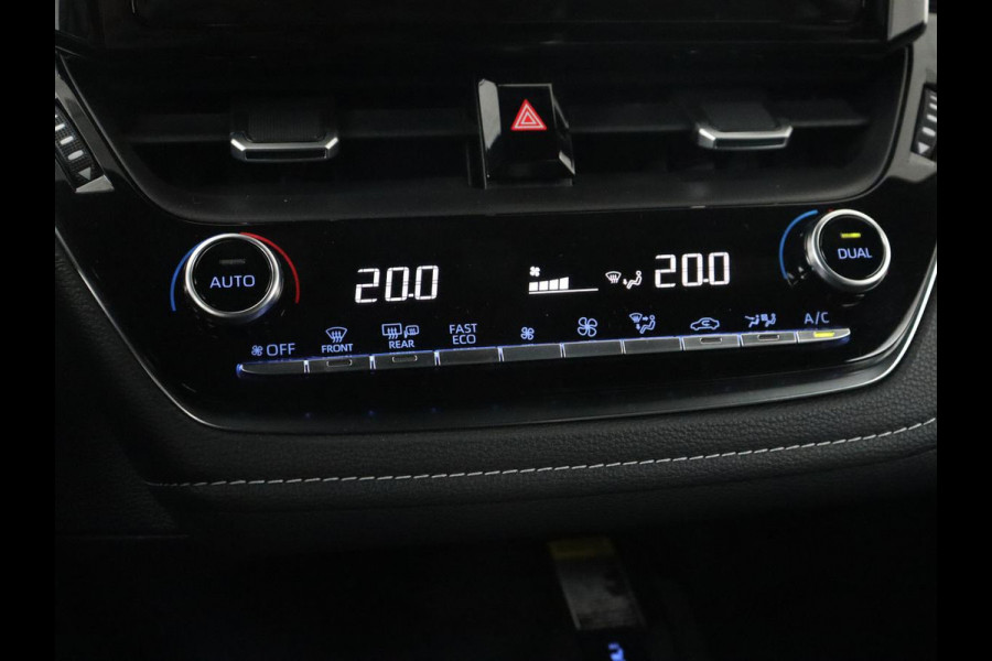 Toyota Corolla 1.8 Hybrid GR-Sport | Stoelverwarming | Carplay | Camera | Sportstoelen | Adaptive cruise | Keyless | Full LED | Park Assist | Climate control | DAB | Digital Cockpit | Getint glas