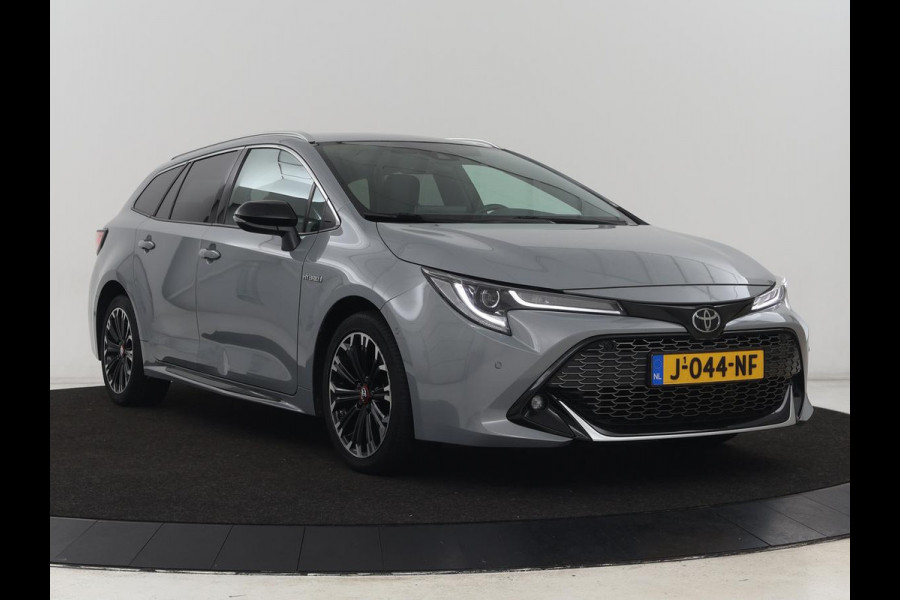 Toyota Corolla 1.8 Hybrid GR-Sport | Stoelverwarming | Carplay | Camera | Sportstoelen | Adaptive cruise | Keyless | Full LED | Park Assist | Climate control | DAB | Digital Cockpit | Getint glas