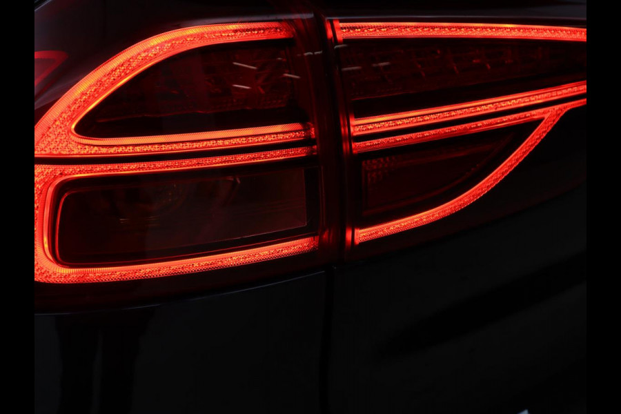 Kia Niro 1.6 GDi Hybrid DynamicLine | Half leder | Adaptive cruise | Carplay | Camera | Navigatie | Climate control | Parkeerhulp | Bluetooth