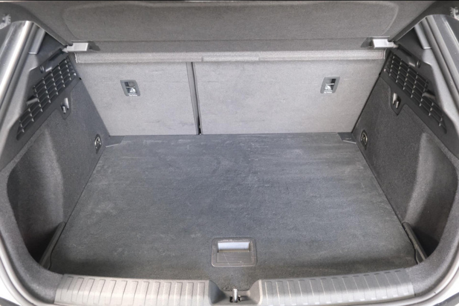 Audi A3 Sportback 30 TFSI S edition 2x S-line - N.A.P. Airco, Cruise, Navi, PDC.