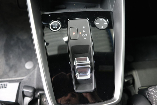 Audi A3 Sportback 30 TFSI S edition 2x S-line - N.A.P. Airco, Cruise, Navi, PDC.