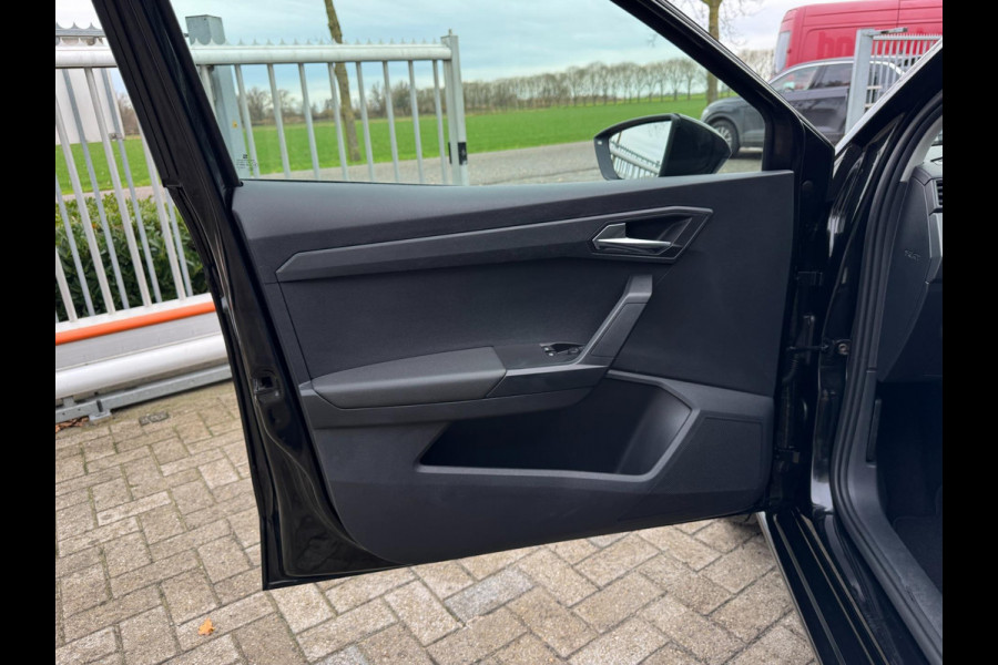 Seat Ibiza 1.0 TSI FR Business Intense CRUISE CONTROL / PDC / STOELVERWARMING / ECC / LMV / NAVI / BLUETOOTH