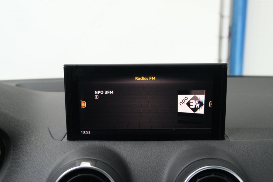 Audi Q2 30 TFSI Pro Line - N.A.P. Airco, Cruise, Navi.