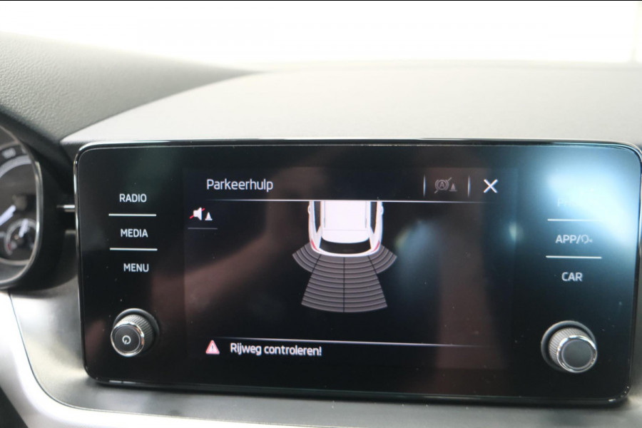 Škoda Kamiq 1.0 TSI Sport Business - N.A.P. Airco, Cruise, PDC.