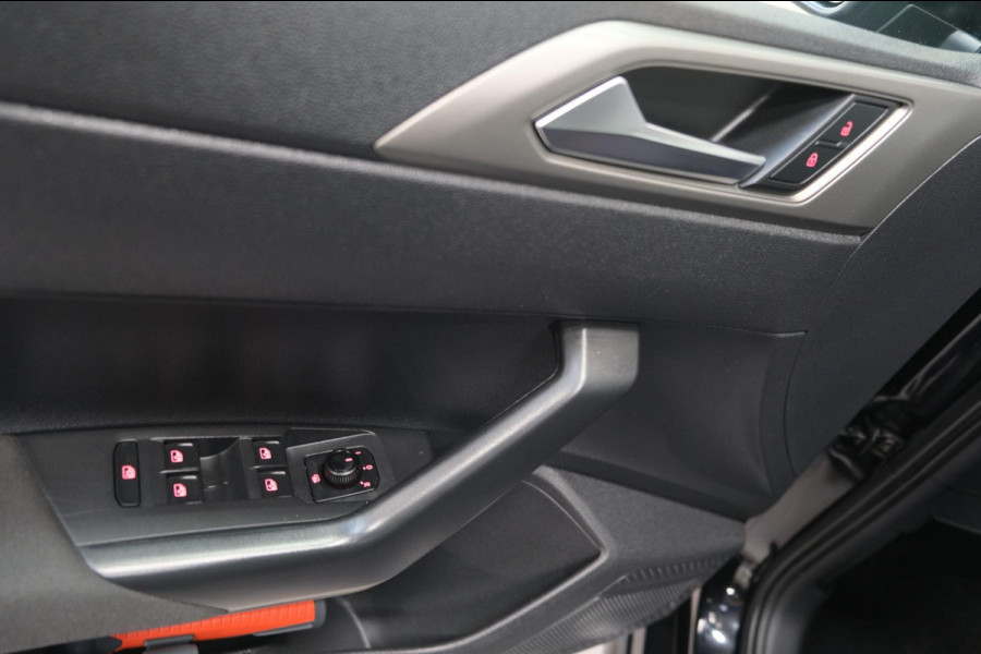 Volkswagen Polo 1.0 TSI R-Line Edition - N.A.P. Airco, Cruise, Navi, PDC, Trekhaak.