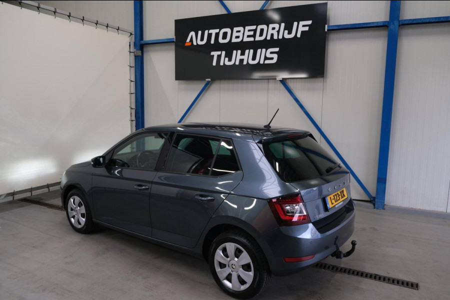 Škoda Fabia 1.0 TSI Ambition - Airco, Cruise, PDC, Trekhaak.