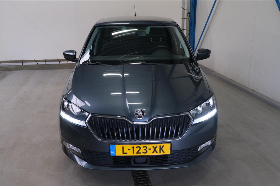 Škoda Fabia 1.0 TSI Ambition - Airco, Cruise, PDC, Trekhaak.