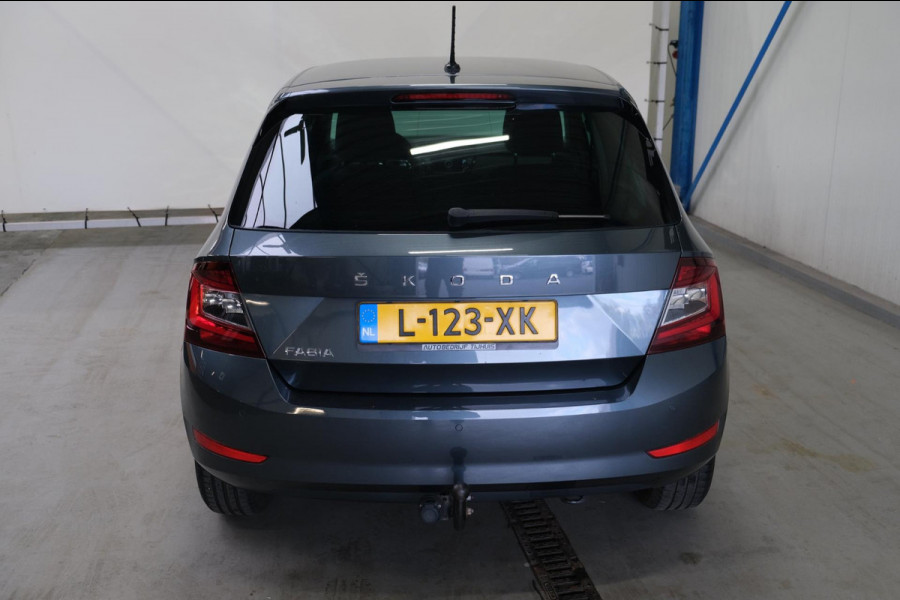 Škoda Fabia 1.0 TSI Ambition - Airco, Cruise, PDC, Trekhaak.