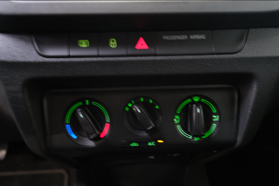 Škoda Fabia 1.0 TSI Ambition - Airco, Cruise, PDC, Trekhaak.