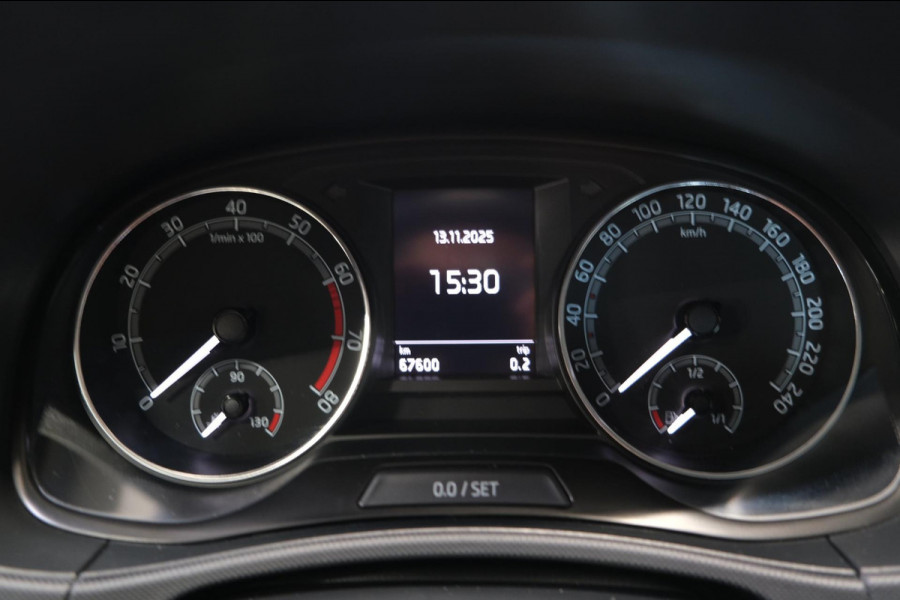 Škoda Fabia 1.0 TSI Ambition - Airco, Cruise, PDC, Trekhaak.