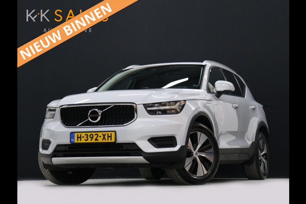 Volvo XC40 1.5 T5 Twin Engine Momentum Pro [TREKHAAK INKLAPBAAR, APPLE CARPLAY, ANDROID, PDC V+A, CRUISE CONTROL, CLIMATE CONTROL, HALF LEDER, NIEUWSTAAT]