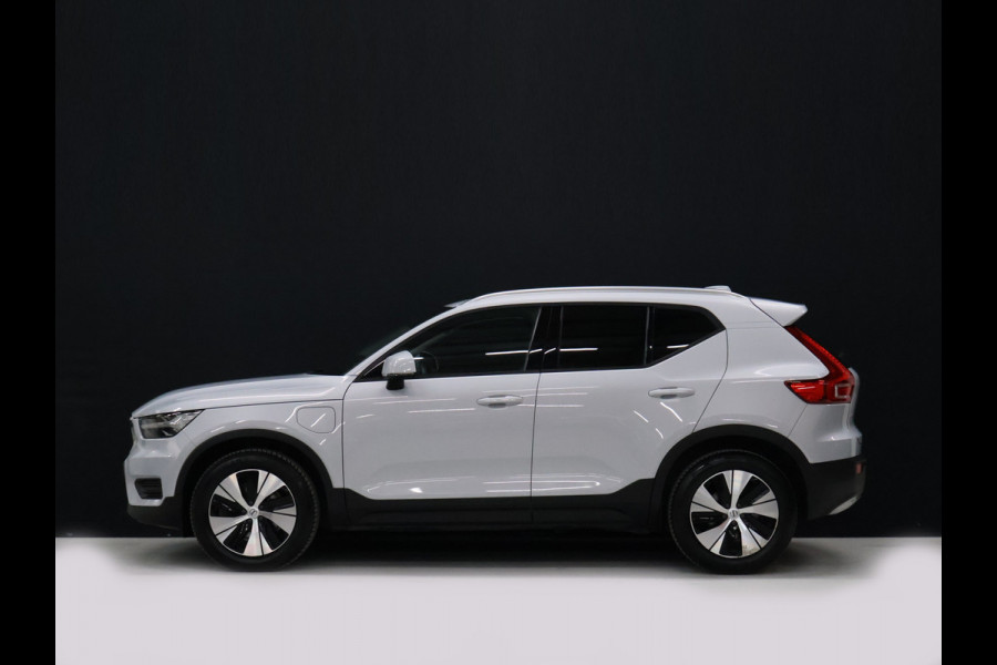 Volvo XC40 1.5 T5 Twin Engine Momentum Pro [TREKHAAK INKLAPBAAR, APPLE CARPLAY, ANDROID, PDC V+A, CRUISE CONTROL, CLIMATE CONTROL, HALF LEDER, NIEUWSTAAT]