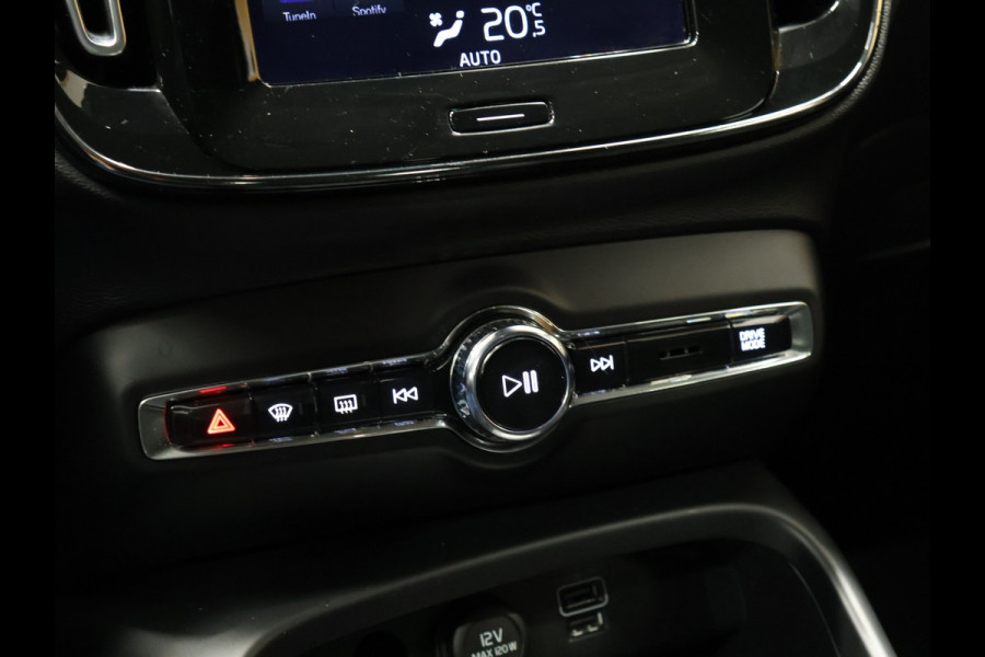 Volvo XC40 1.5 T5 Twin Engine Momentum Pro [TREKHAAK INKLAPBAAR, APPLE CARPLAY, ANDROID, PDC V+A, CRUISE CONTROL, CLIMATE CONTROL, HALF LEDER, NIEUWSTAAT]