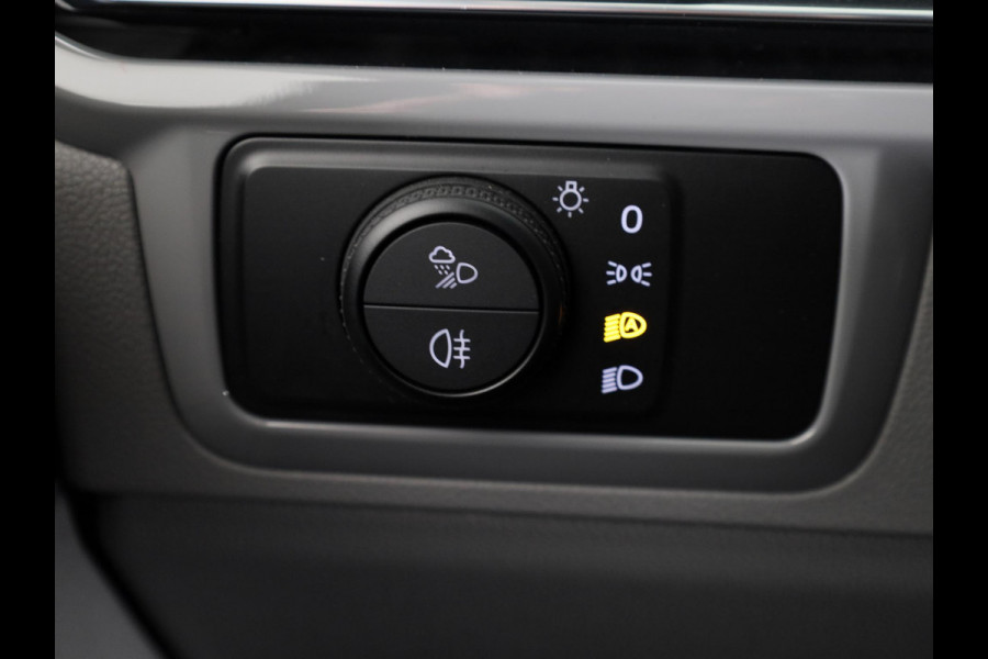 Volkswagen Transporter 2.0 TDI L2H1 30 Bulli | trekhaak | Sidebars | Intropakket