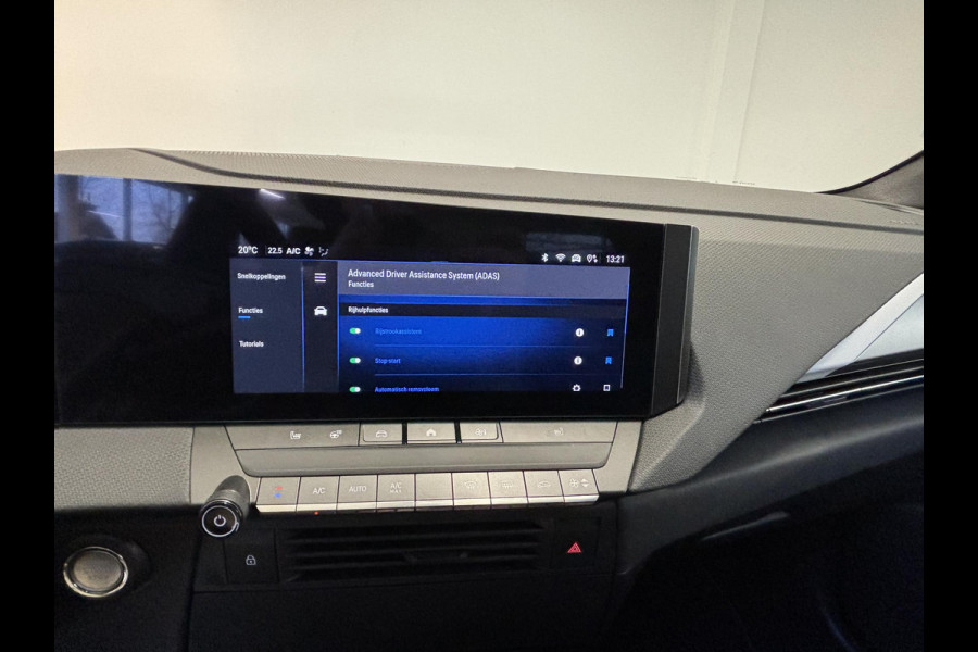 Opel Astra Sports Tourer 1.2 Turbo Business Edition Automaat | AGR | Stoelverwarming | Stuurverwarming | Navigatie | Achteruitrijcamera