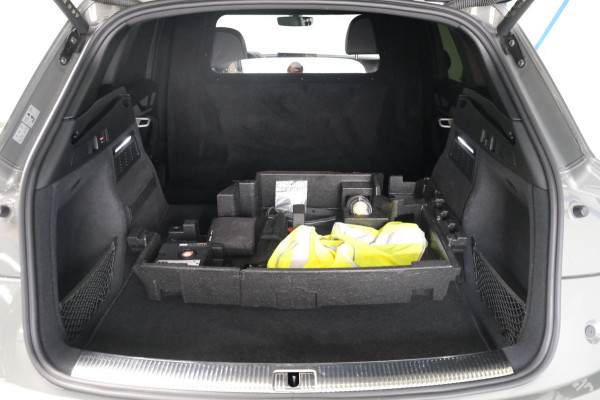 Audi Q5 40 TDI S-Edition 2x S-Line > Grijskenteken <