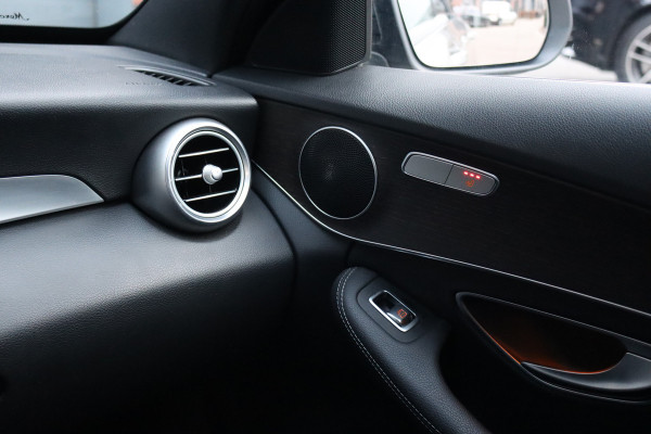 Mercedes-Benz C-Klasse Estate 220 d Premium+ AMG Line | Camera | Trekhaak | Multibeam LED | Standverwarming | Nightpakket | Stoelverwarming | Elektrische Achterklep |