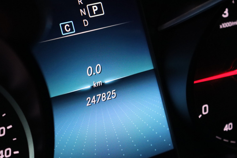 Mercedes-Benz C-Klasse Estate 220 d Premium+ AMG Line | Camera | Trekhaak | Multibeam LED | Standverwarming | Nightpakket | Stoelverwarming | Elektrische Achterklep |