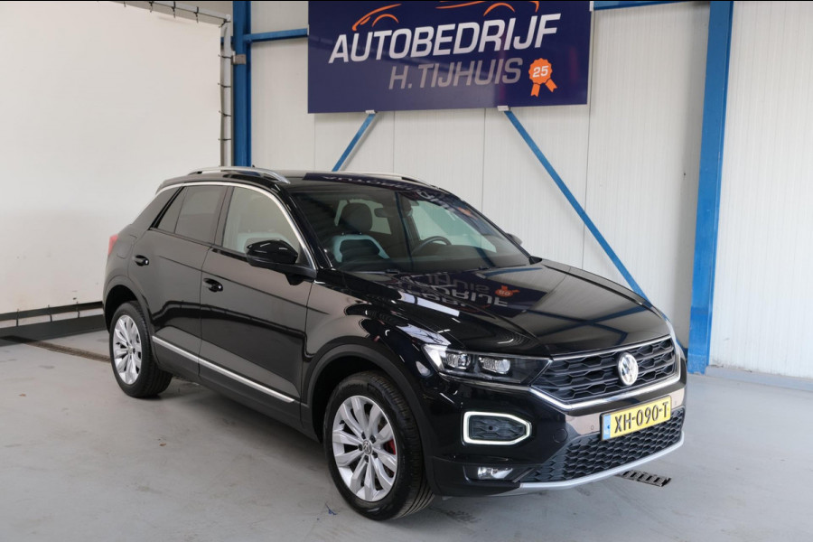 Volkswagen T-Roc 1.0 TSI Sport - N.A.P. Airco, Cruise, Navi, PDC.